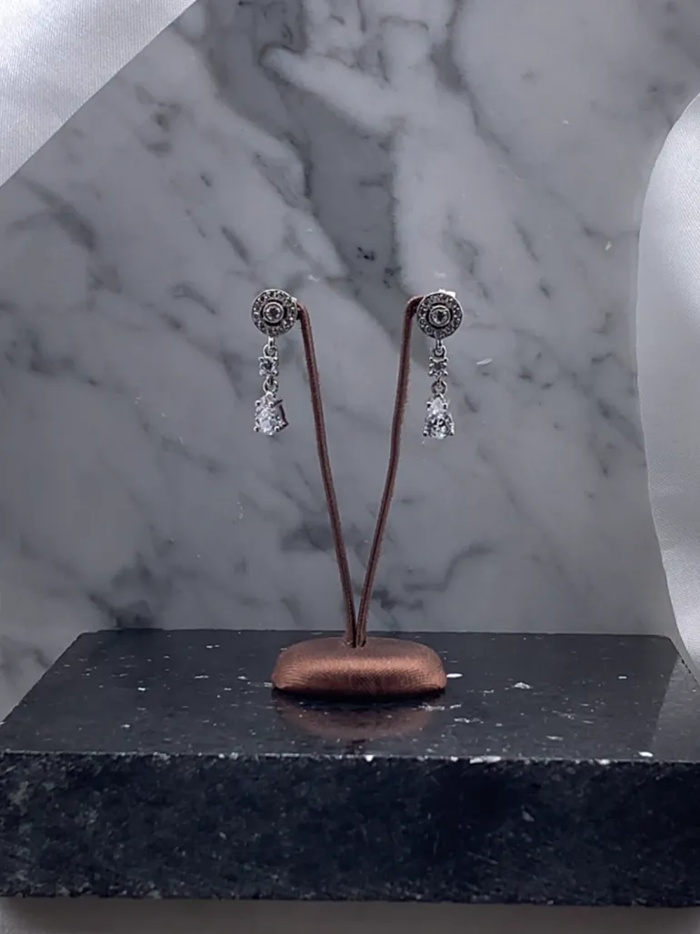 Pendientes Kaia Oro Blanco 18K