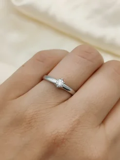 Solitario Mae Diamante 0,16ct E-VS1 Oro Blanco 18K