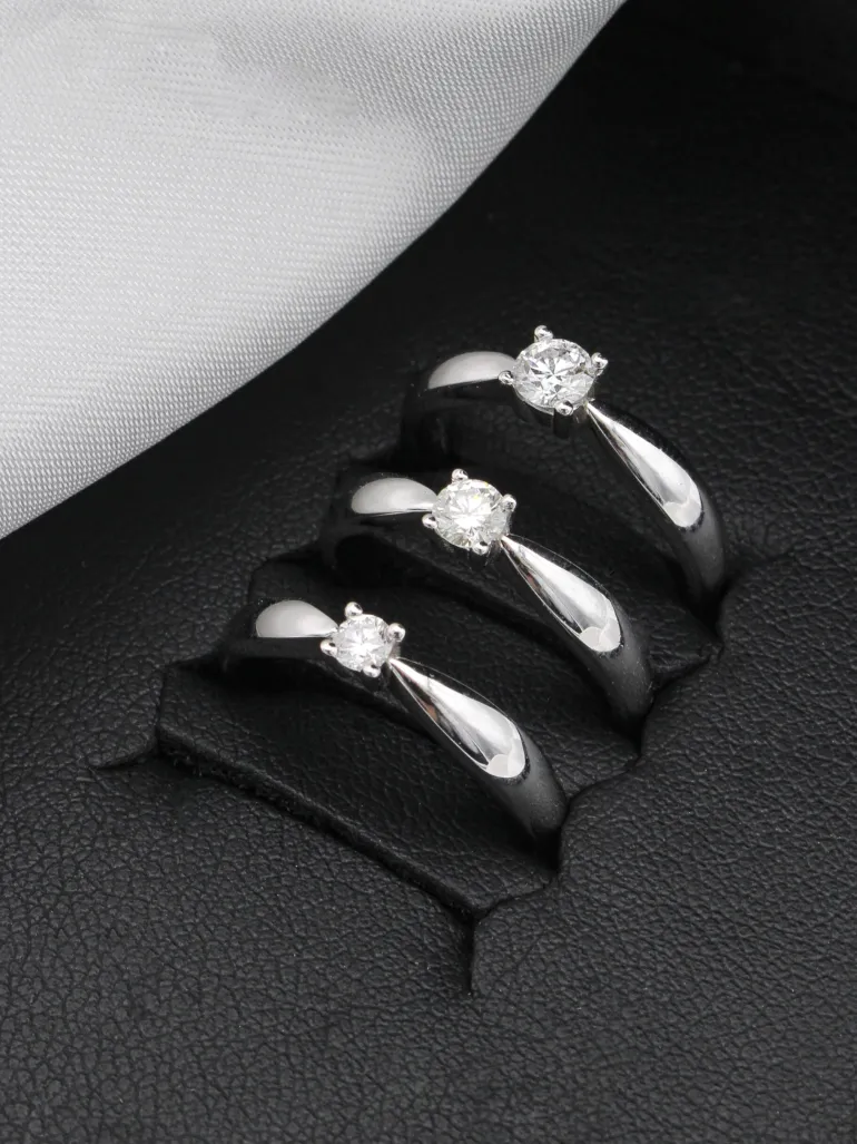Solitario River Diamante 0,10ct Oro Blanco 18K